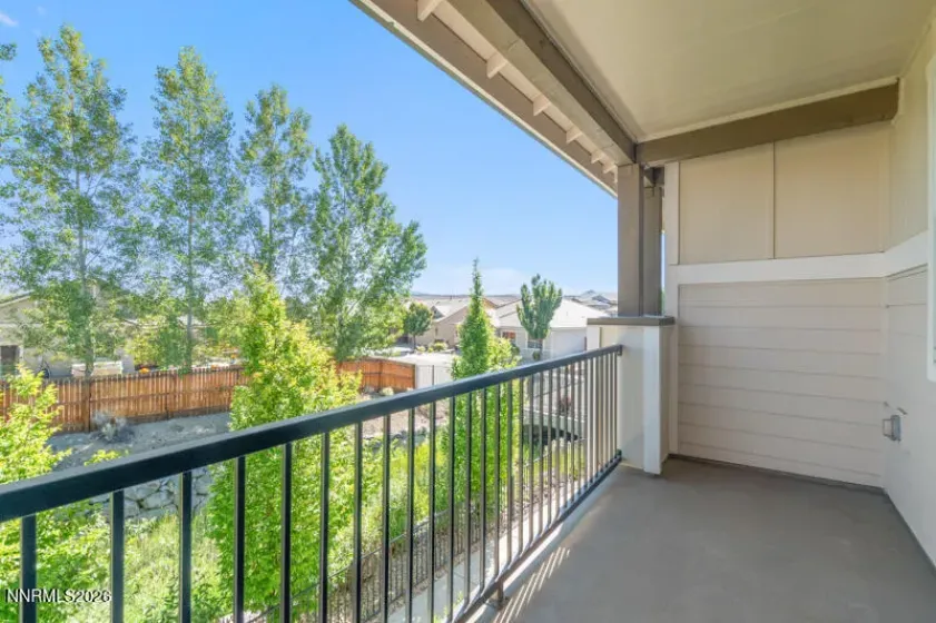 balcony