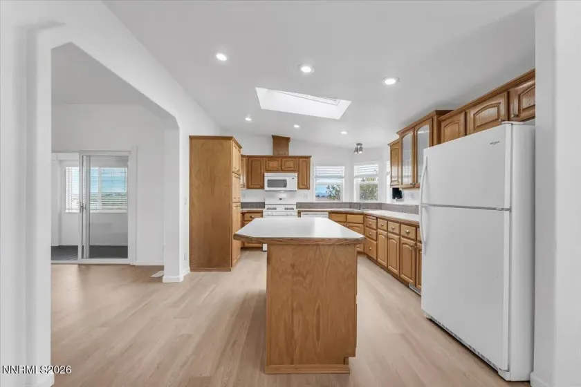 10880 Carson, Fallon, Nevada 89406, 3 Bedrooms Bedrooms, ,2 BathroomsBathrooms,Residential,Residential,Carson,0,260012483