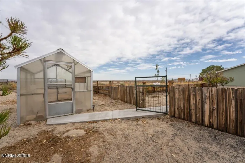 10880 Carson, Fallon, Nevada 89406, 3 Bedrooms Bedrooms, ,2 BathroomsBathrooms,Residential,Residential,Carson,0,260012483