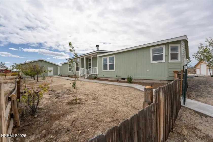 10880 Carson, Fallon, Nevada 89406, 3 Bedrooms Bedrooms, ,2 BathroomsBathrooms,Residential,Residential,Carson,0,260012483