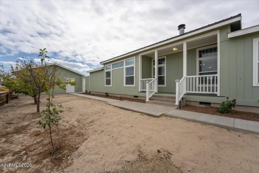 10880 Carson, Fallon, Nevada 89406, 3 Bedrooms Bedrooms, ,2 BathroomsBathrooms,Residential,Residential,Carson,0,260012483