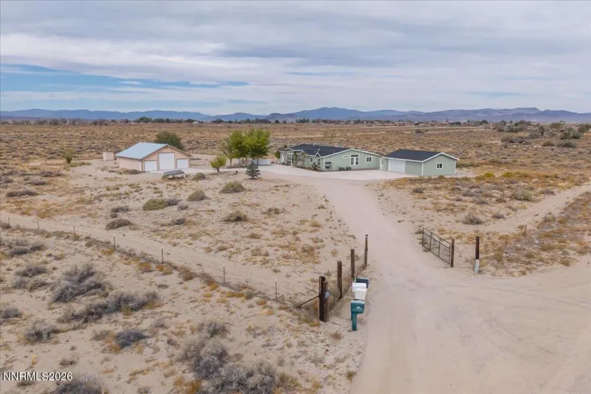 10880 Carson, Fallon, Nevada 89406, 3 Bedrooms Bedrooms, ,2 BathroomsBathrooms,Residential,Residential,Carson,0,260012483