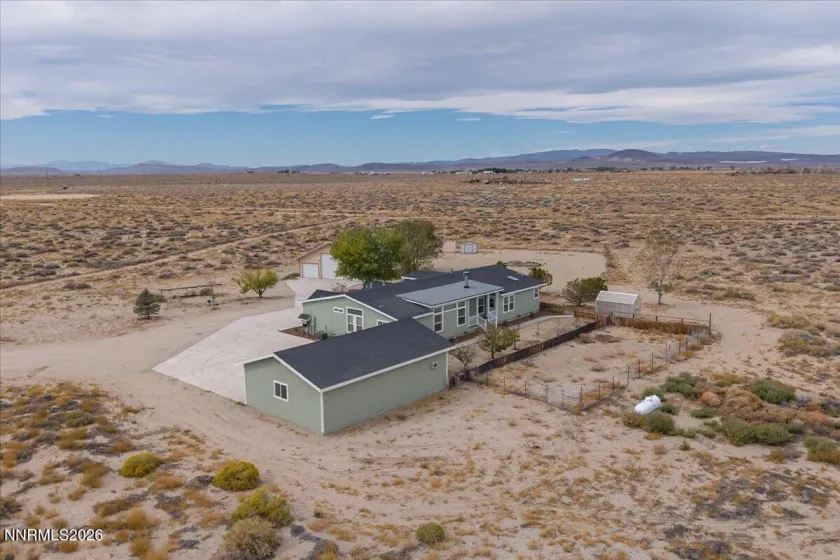10880 Carson, Fallon, Nevada 89406, 3 Bedrooms Bedrooms, ,2 BathroomsBathrooms,Residential,Residential,Carson,0,260012483