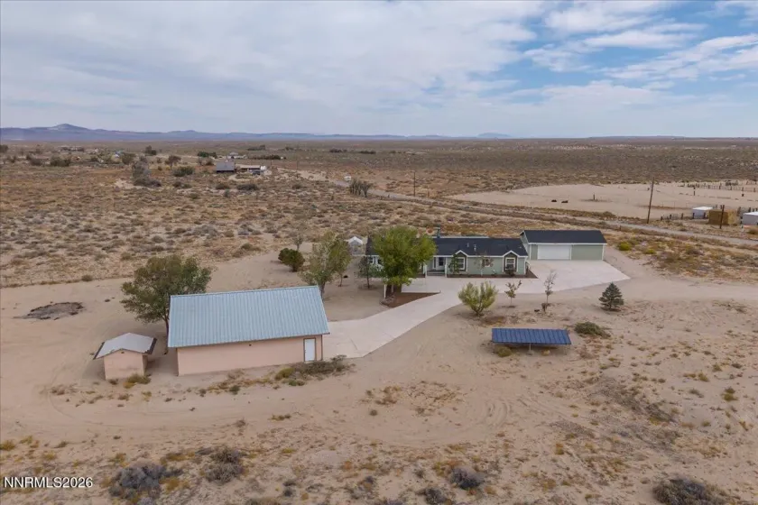 10880 Carson, Fallon, Nevada 89406, 3 Bedrooms Bedrooms, ,2 BathroomsBathrooms,Residential,Residential,Carson,0,260012483