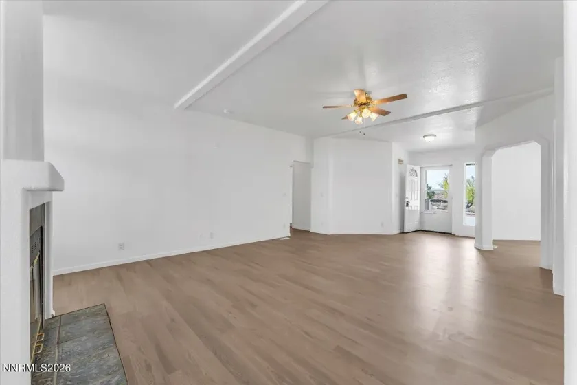 10880 Carson, Fallon, Nevada 89406, 3 Bedrooms Bedrooms, ,2 BathroomsBathrooms,Residential,Residential,Carson,0,260012483
