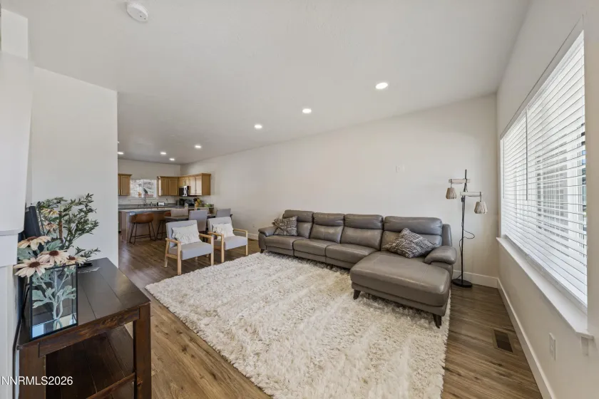 5206 Foothill, Winnemucca, Nevada 89445, 2 Bedrooms Bedrooms, ,3 BathroomsBathrooms,Residential,Residential,Foothill,0,260012490