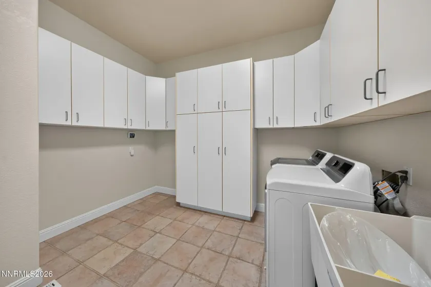 14190 Powder River, Reno, Nevada 89511, 6 Bedrooms Bedrooms, ,5 BathroomsBathrooms,Residential,Residential,Powder River,0,260012491