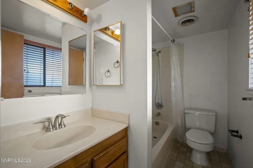2060 Bonneville, Reno, Nevada 89503, 2 Bedrooms Bedrooms, ,3 BathroomsBathrooms,Residential,Residential,Bonneville,0,260012492