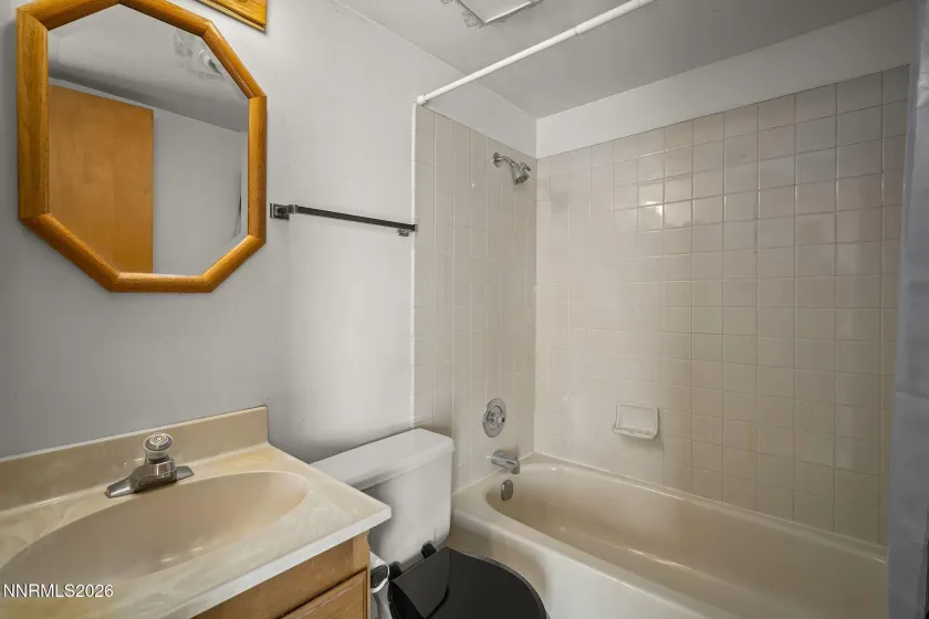 2060 Bonneville, Reno, Nevada 89503, 2 Bedrooms Bedrooms, ,3 BathroomsBathrooms,Residential,Residential,Bonneville,0,260012492