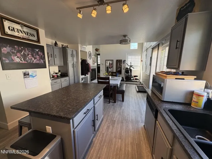2794 Foxhill, Carson City, Nevada 89706, 3 Bedrooms Bedrooms, ,3 BathroomsBathrooms,Residential,Residential,Foxhill,0,260012495