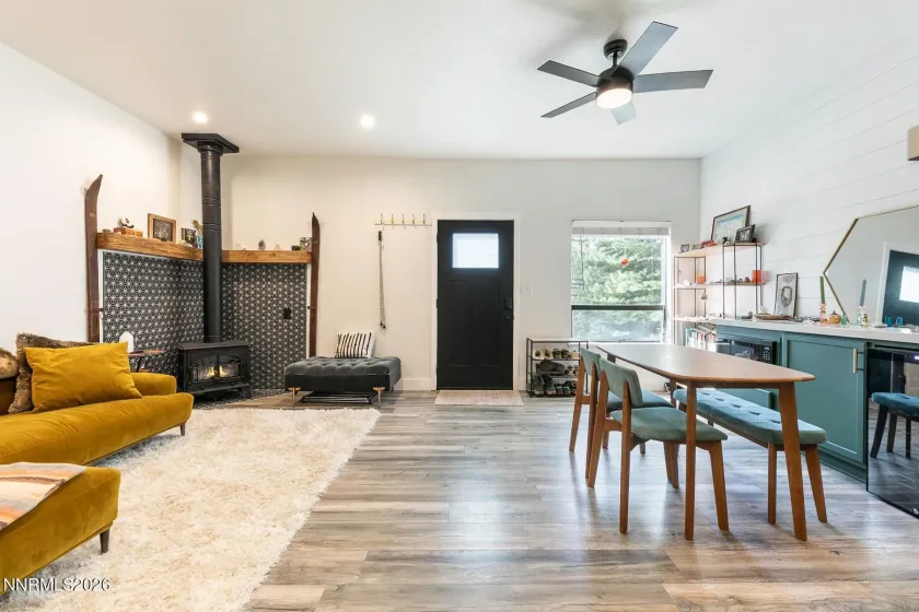 701 Gary, Stateline, Nevada 89449, 1 Bedroom Bedrooms, ,1 BathroomBathrooms,Residential,Residential,Gary,0,260012497