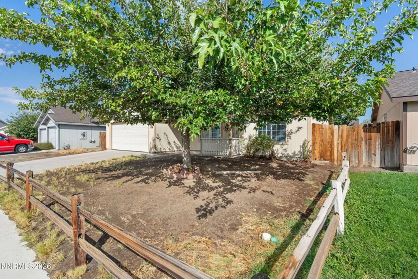 639 Brook, Fernley, Nevada 89408, 3 Bedrooms Bedrooms, ,2 BathroomsBathrooms,Residential,Residential,Brook,0,260012498