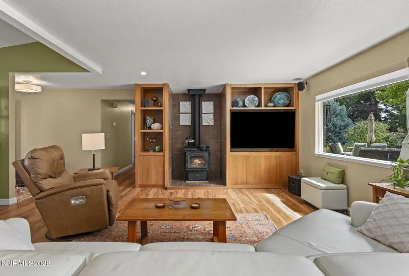 12940 Thomas Creek, Reno, Nevada 89511, 3 Bedrooms Bedrooms, ,2 BathroomsBathrooms,Residential,Residential,Thomas Creek,0,260012508