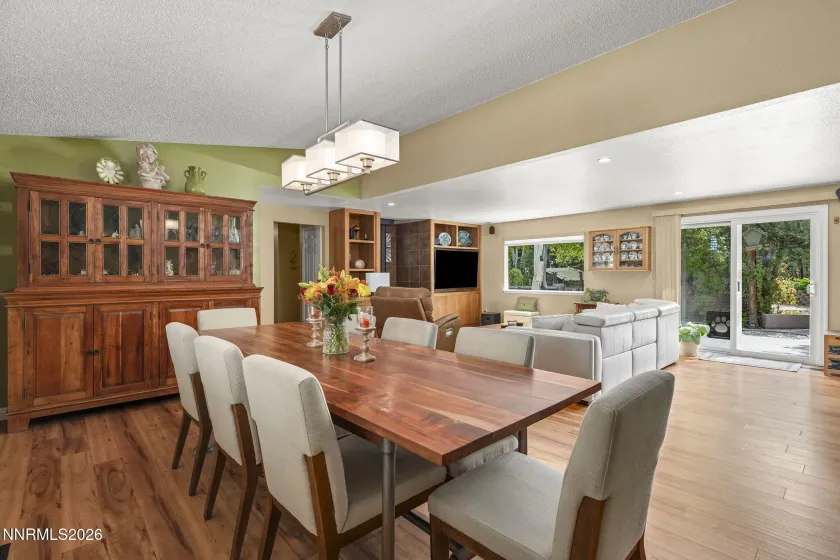 12940 Thomas Creek, Reno, Nevada 89511, 3 Bedrooms Bedrooms, ,2 BathroomsBathrooms,Residential,Residential,Thomas Creek,0,260012508