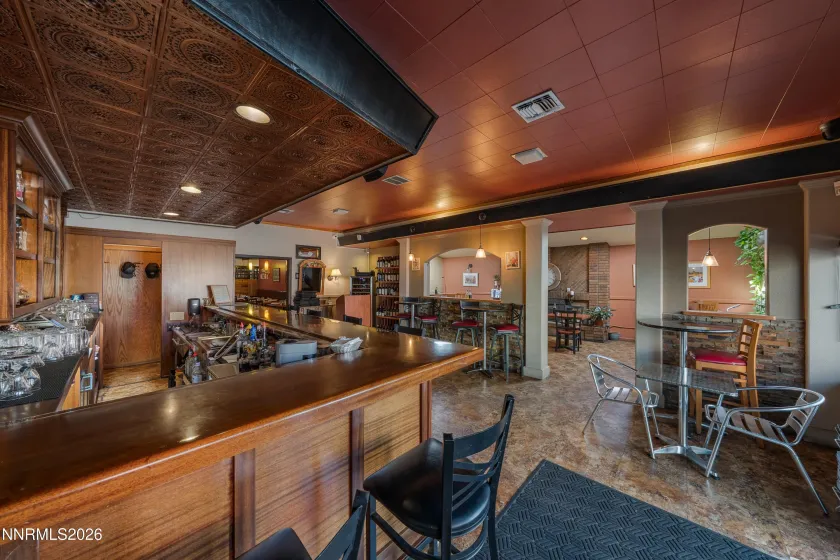 Front Entrance & Wet Bar