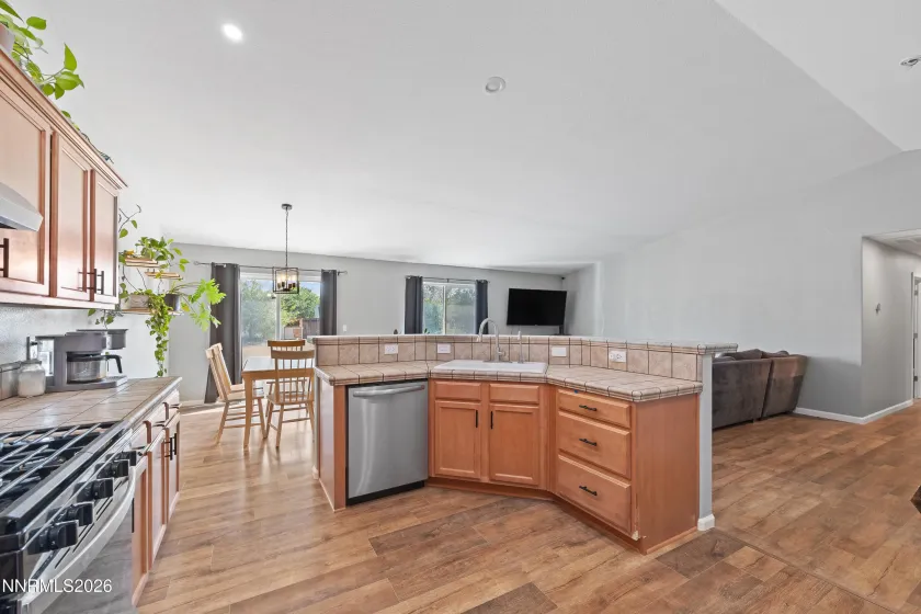 3140 Snowberry, Silver Springs, Nevada 89429, 4 Bedrooms Bedrooms, ,2 BathroomsBathrooms,Residential,Residential,Snowberry,0,260012513