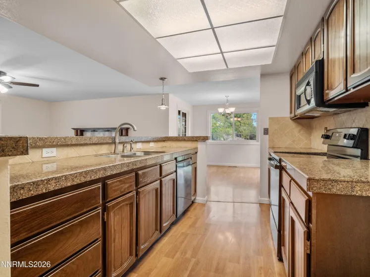 12745 Thomas Creek, Reno, Nevada 89511, 3 Bedrooms Bedrooms, ,2 BathroomsBathrooms,Residential,Residential,Thomas Creek,0,260012514