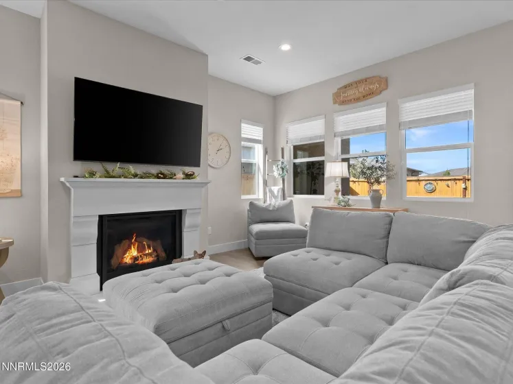 2250 Newberry, Sparks, Nevada 89436, 2 Bedrooms Bedrooms, ,2 BathroomsBathrooms,Residential,Residential,Newberry,0,260012515
