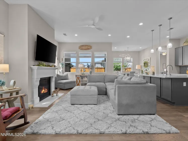 2250 Newberry, Sparks, Nevada 89436, 2 Bedrooms Bedrooms, ,2 BathroomsBathrooms,Residential,Residential,Newberry,0,260012515