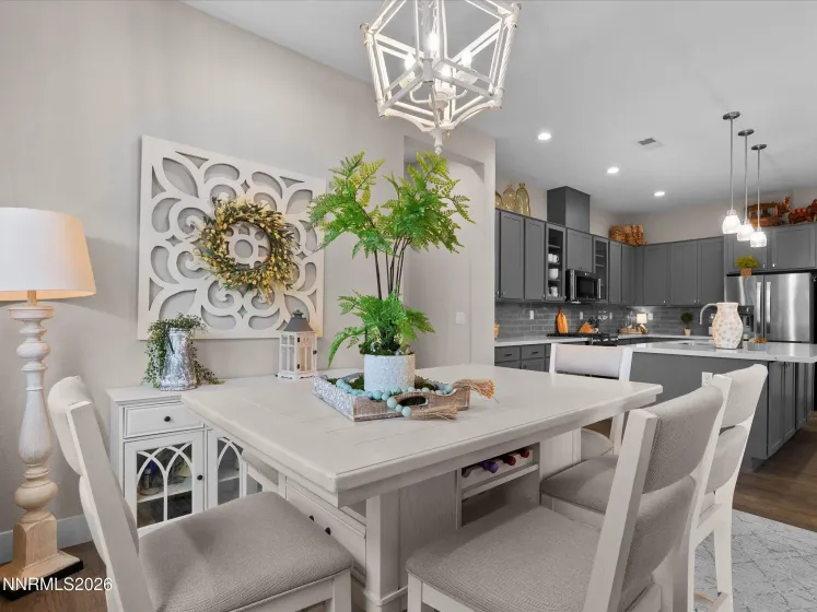 2250 Newberry, Sparks, Nevada 89436, 2 Bedrooms Bedrooms, ,2 BathroomsBathrooms,Residential,Residential,Newberry,0,260012515