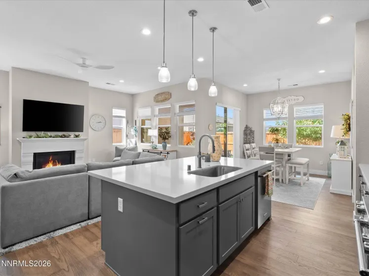 2250 Newberry, Sparks, Nevada 89436, 2 Bedrooms Bedrooms, ,2 BathroomsBathrooms,Residential,Residential,Newberry,0,260012515