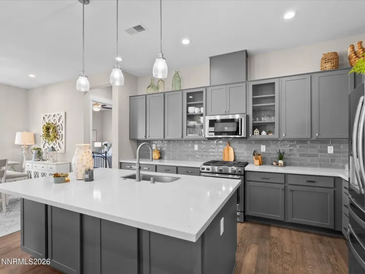 2250 Newberry, Sparks, Nevada 89436, 2 Bedrooms Bedrooms, ,2 BathroomsBathrooms,Residential,Residential,Newberry,0,260012515