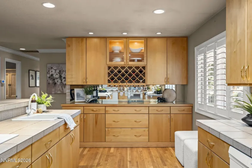 2255 Sequoia, Reno, Nevada 89502, 2 Bedrooms Bedrooms, ,3 BathroomsBathrooms,Residential,Residential,Sequoia,0,260012531