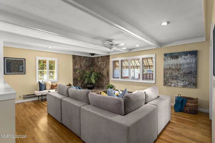 2255 Sequoia, Reno, Nevada 89502, 2 Bedrooms Bedrooms, ,3 BathroomsBathrooms,Residential,Residential,Sequoia,0,260012531