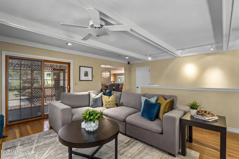2255 Sequoia, Reno, Nevada 89502, 2 Bedrooms Bedrooms, ,3 BathroomsBathrooms,Residential,Residential,Sequoia,0,260012531