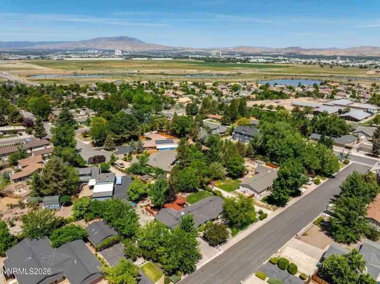 2255 Sequoia, Reno, Nevada 89502, 2 Bedrooms Bedrooms, ,3 BathroomsBathrooms,Residential,Residential,Sequoia,0,260012531