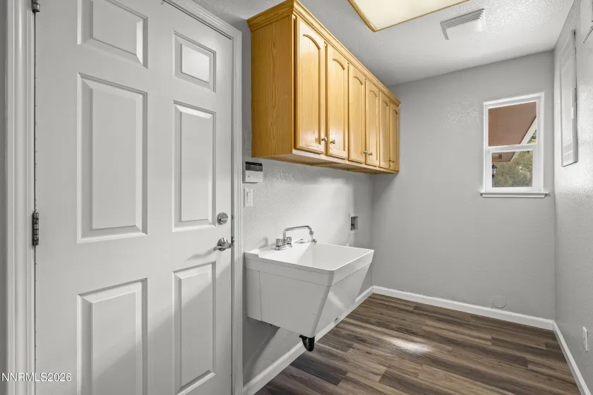 3628 Lakeview, Carson City, Nevada 89703, 4 Bedrooms Bedrooms, ,3 BathroomsBathrooms,Residential,Residential,Lakeview,0,260012532