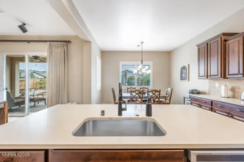 9820 Nahar, Reno, Nevada 89521, 2 Bedrooms Bedrooms, ,3 BathroomsBathrooms,Residential,Residential,Nahar,0,260012538