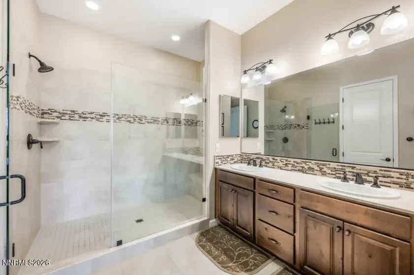 9820 Nahar, Reno, Nevada 89521, 2 Bedrooms Bedrooms, ,3 BathroomsBathrooms,Residential,Residential,Nahar,0,260012538