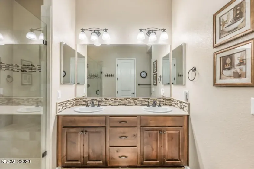 9820 Nahar, Reno, Nevada 89521, 2 Bedrooms Bedrooms, ,3 BathroomsBathrooms,Residential,Residential,Nahar,0,260012538