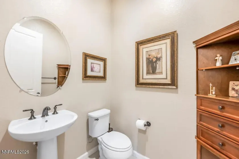 9820 Nahar, Reno, Nevada 89521, 2 Bedrooms Bedrooms, ,3 BathroomsBathrooms,Residential,Residential,Nahar,0,260012538