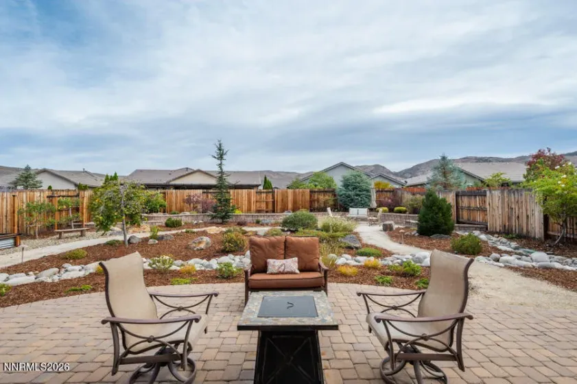 9820 Nahar, Reno, Nevada 89521, 2 Bedrooms Bedrooms, ,3 BathroomsBathrooms,Residential,Residential,Nahar,0,260012538