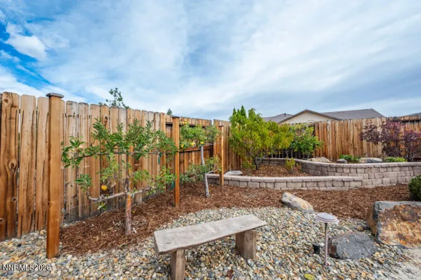 9820 Nahar, Reno, Nevada 89521, 2 Bedrooms Bedrooms, ,3 BathroomsBathrooms,Residential,Residential,Nahar,0,260012538