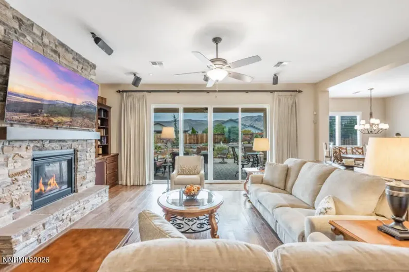 9820 Nahar, Reno, Nevada 89521, 2 Bedrooms Bedrooms, ,3 BathroomsBathrooms,Residential,Residential,Nahar,0,260012538