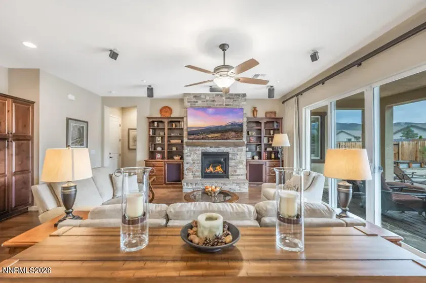 9820 Nahar, Reno, Nevada 89521, 2 Bedrooms Bedrooms, ,3 BathroomsBathrooms,Residential,Residential,Nahar,0,260012538