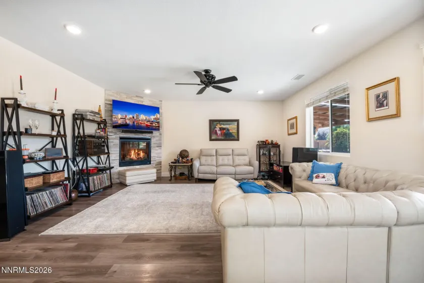 109 Alamosa, Dayton, Nevada 89403, 3 Bedrooms Bedrooms, ,2 BathroomsBathrooms,Residential,Residential,Alamosa,0,260012539