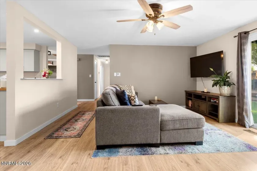 3095 Santa Ana, Reno, Nevada 89502, 3 Bedrooms Bedrooms, ,2 BathroomsBathrooms,Residential,Residential,Santa Ana,0,260012540
