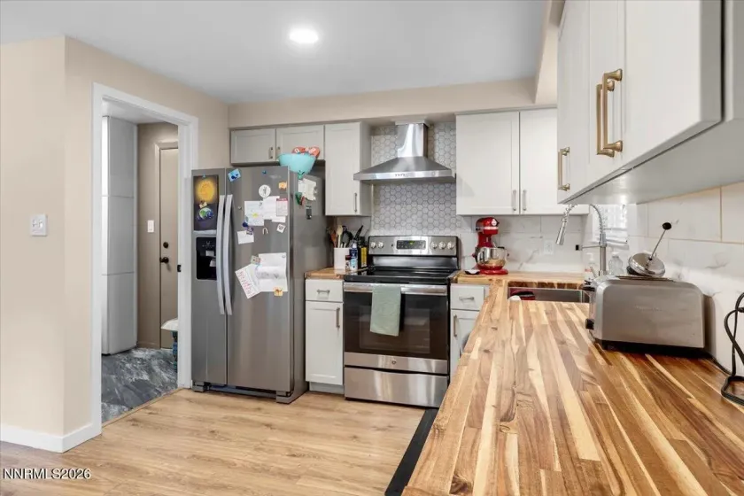 3095 Santa Ana, Reno, Nevada 89502, 3 Bedrooms Bedrooms, ,2 BathroomsBathrooms,Residential,Residential,Santa Ana,0,260012540