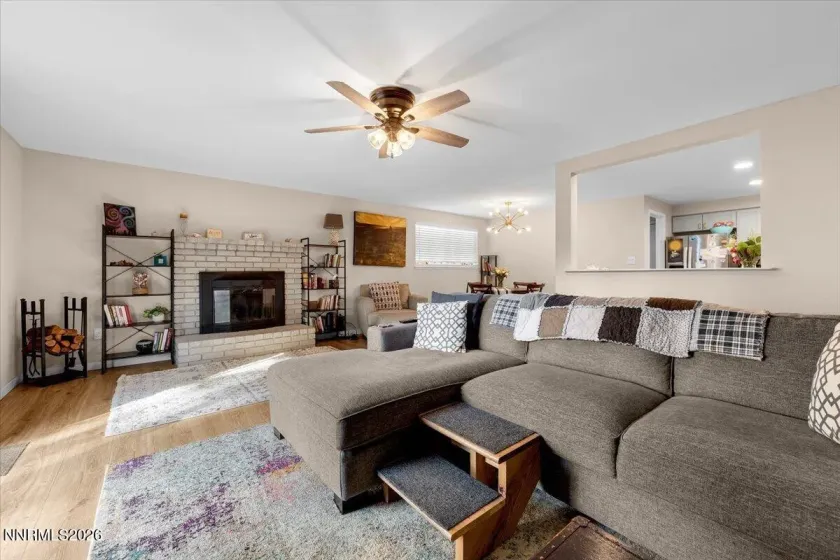 3095 Santa Ana, Reno, Nevada 89502, 3 Bedrooms Bedrooms, ,2 BathroomsBathrooms,Residential,Residential,Santa Ana,0,260012540