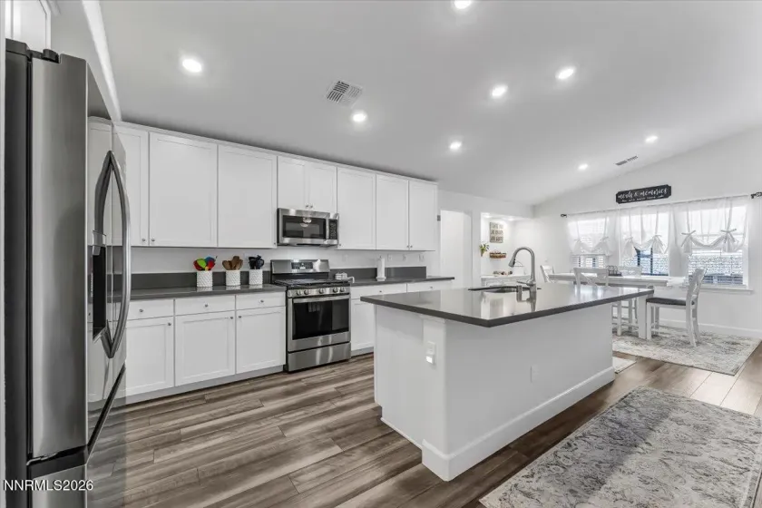 1201 Avian, Spanish Springs, Nevada 89441, 4 Bedrooms Bedrooms, ,3 BathroomsBathrooms,Residential,Residential,Avian,0,260012542