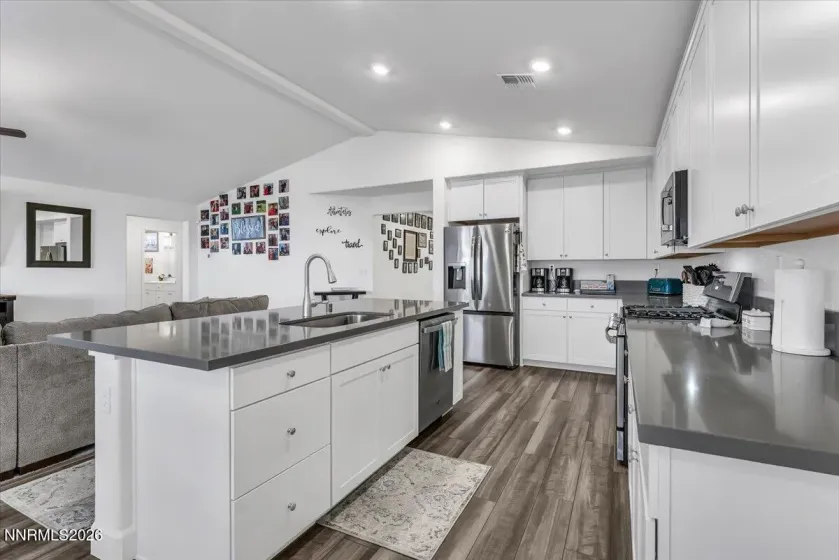 1201 Avian, Spanish Springs, Nevada 89441, 4 Bedrooms Bedrooms, ,3 BathroomsBathrooms,Residential,Residential,Avian,0,260012542