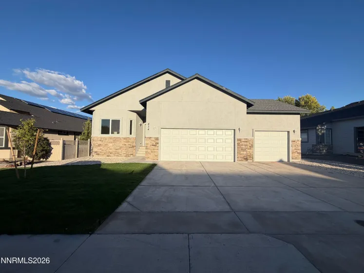 434 Dog Leg, Fernley, Nevada 89408, 3 Bedrooms Bedrooms, ,2 BathroomsBathrooms,Residential,Residential,Dog Leg,0,260012552