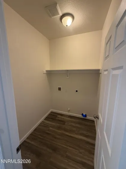 434 Dog Leg, Fernley, Nevada 89408, 3 Bedrooms Bedrooms, ,2 BathroomsBathrooms,Residential,Residential,Dog Leg,0,260012552