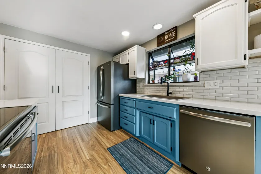 3318 Candelaria, Sparks, Nevada 89434, 3 Bedrooms Bedrooms, ,2 BathroomsBathrooms,Residential,Residential,Candelaria,0,260012555