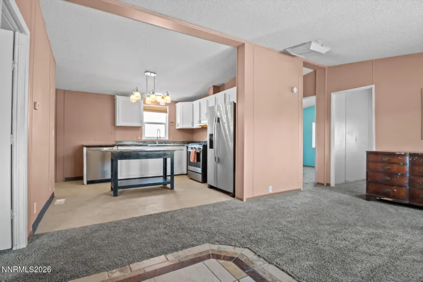 6 Agate Circle, Yerington, Nevada 89447, 3 Bedrooms Bedrooms, ,2 BathroomsBathrooms,Residential,Residential,Agate Circle,0,260012557