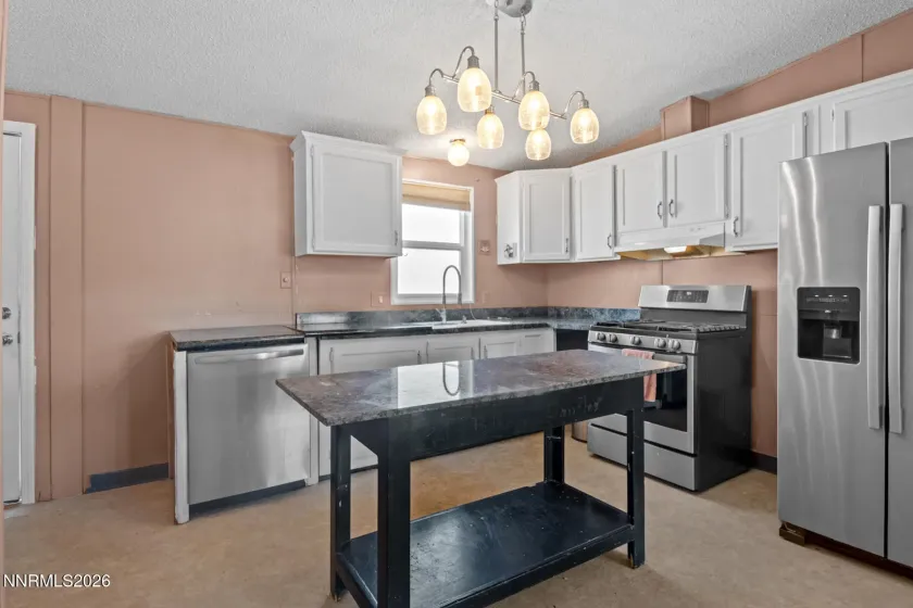 6 Agate Circle, Yerington, Nevada 89447, 3 Bedrooms Bedrooms, ,2 BathroomsBathrooms,Residential,Residential,Agate Circle,0,260012557